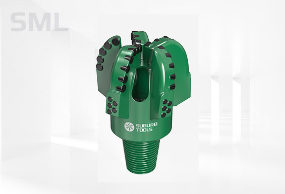 Foret PDC à rinçage complet